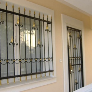 Ferforje Pencere Korkulukları